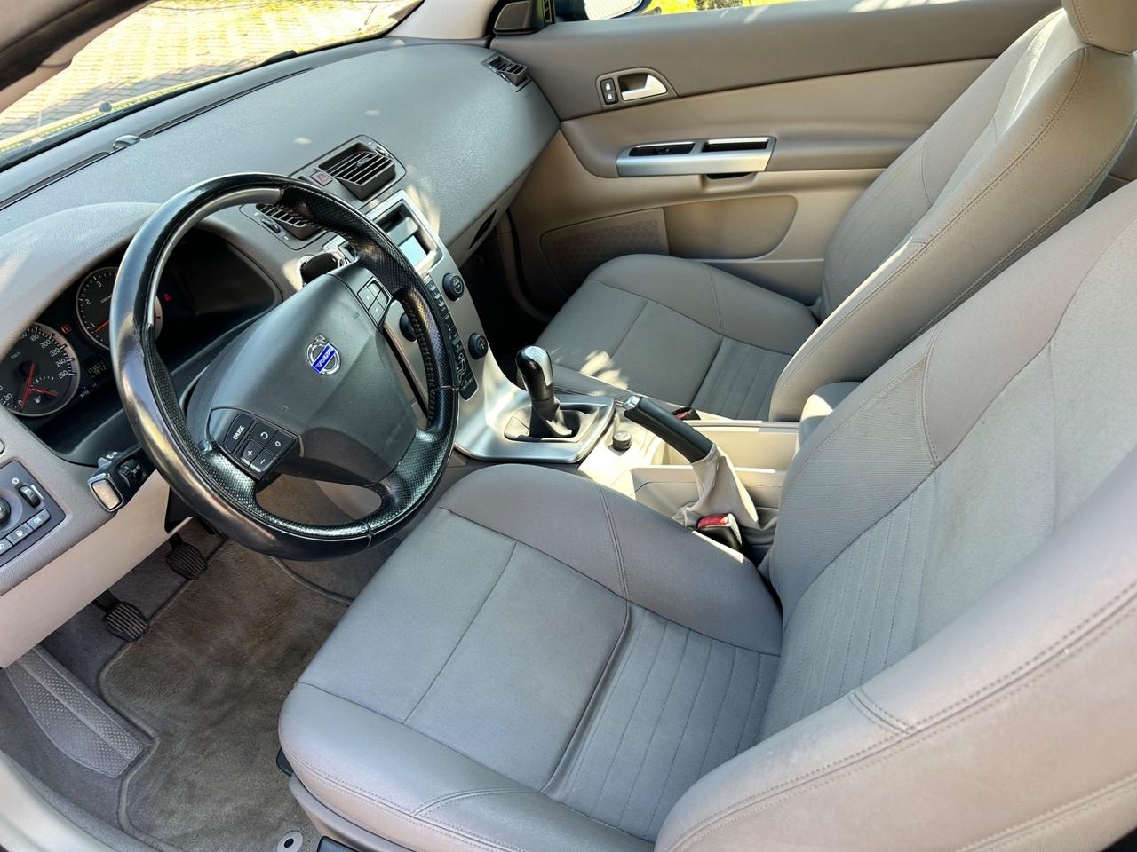 Volvo C30 1.6 D Summum ok neopatentati