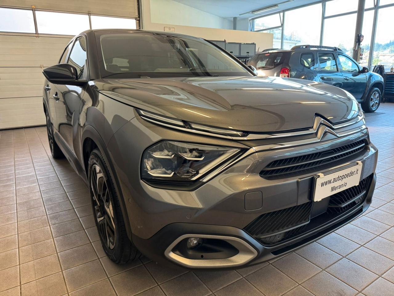 Citroen C4 PureTech 130 S&S EAT8 Shine
