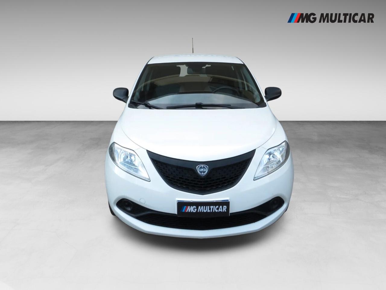 Lancia Ypsilon 1.2 Elefantino Blu. km 56.600. climatizzatore/Bluetooth