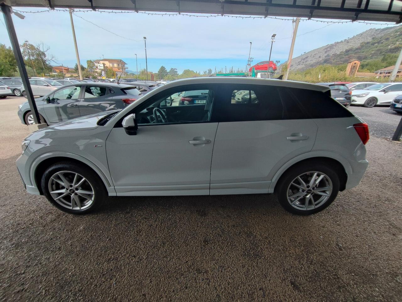 Audi Q2 35 TDI S tronic line Edition