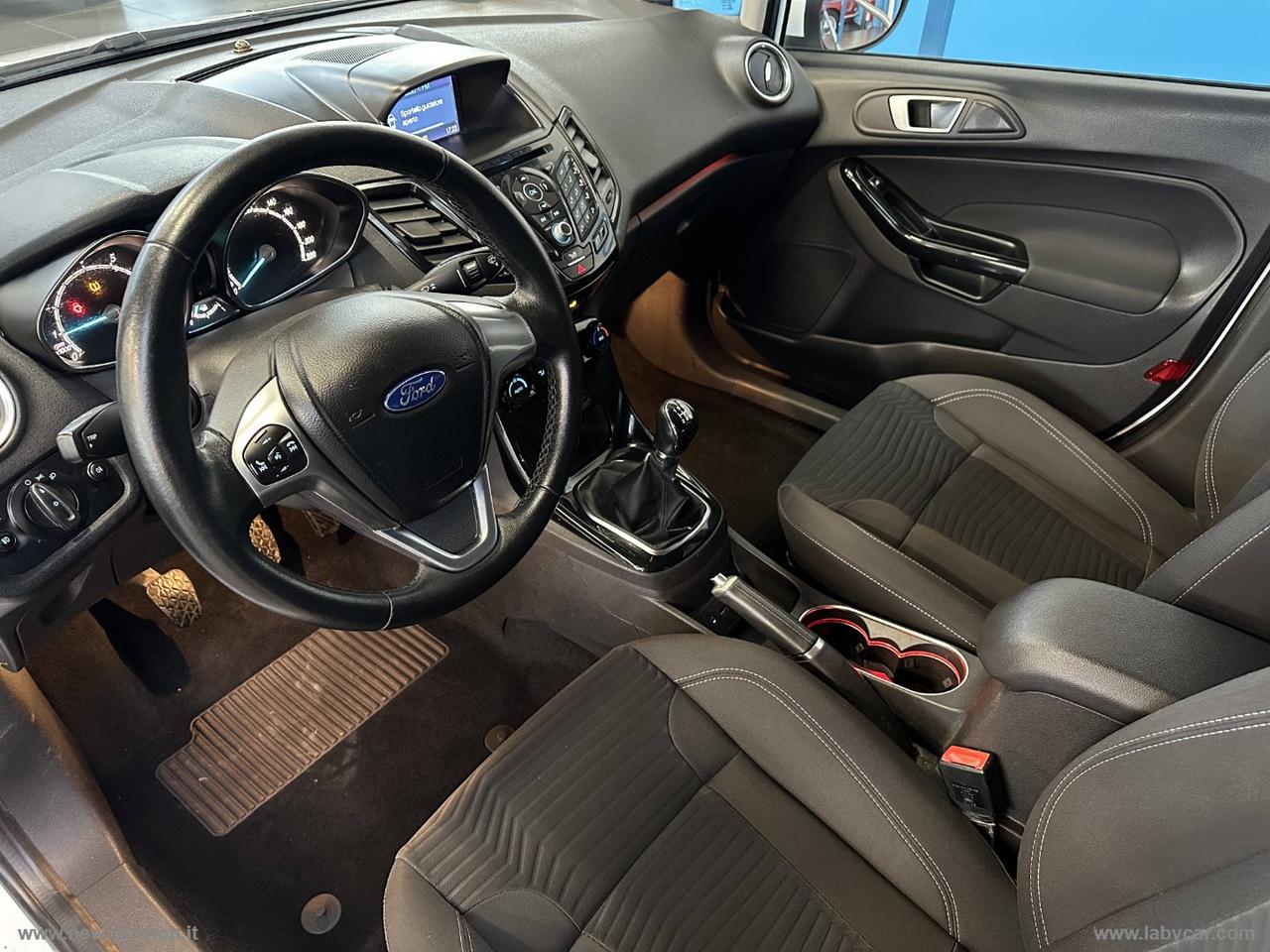 FORD Fiesta 1.0 80 CV 5p. Black & White Ed.