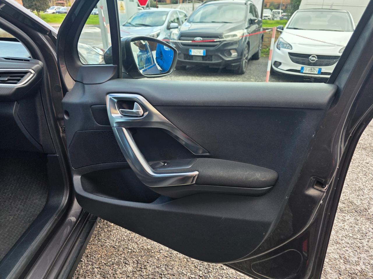 Peugeot 2008 1.6 BlueHDi 100 Allure