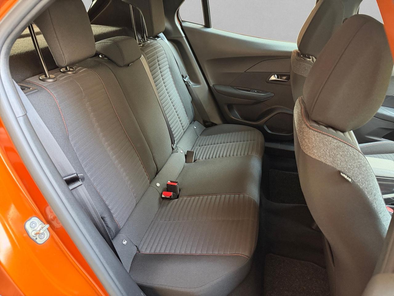 Peugeot 2008 2008 1.2 puretech Active Pack s&s 100cv