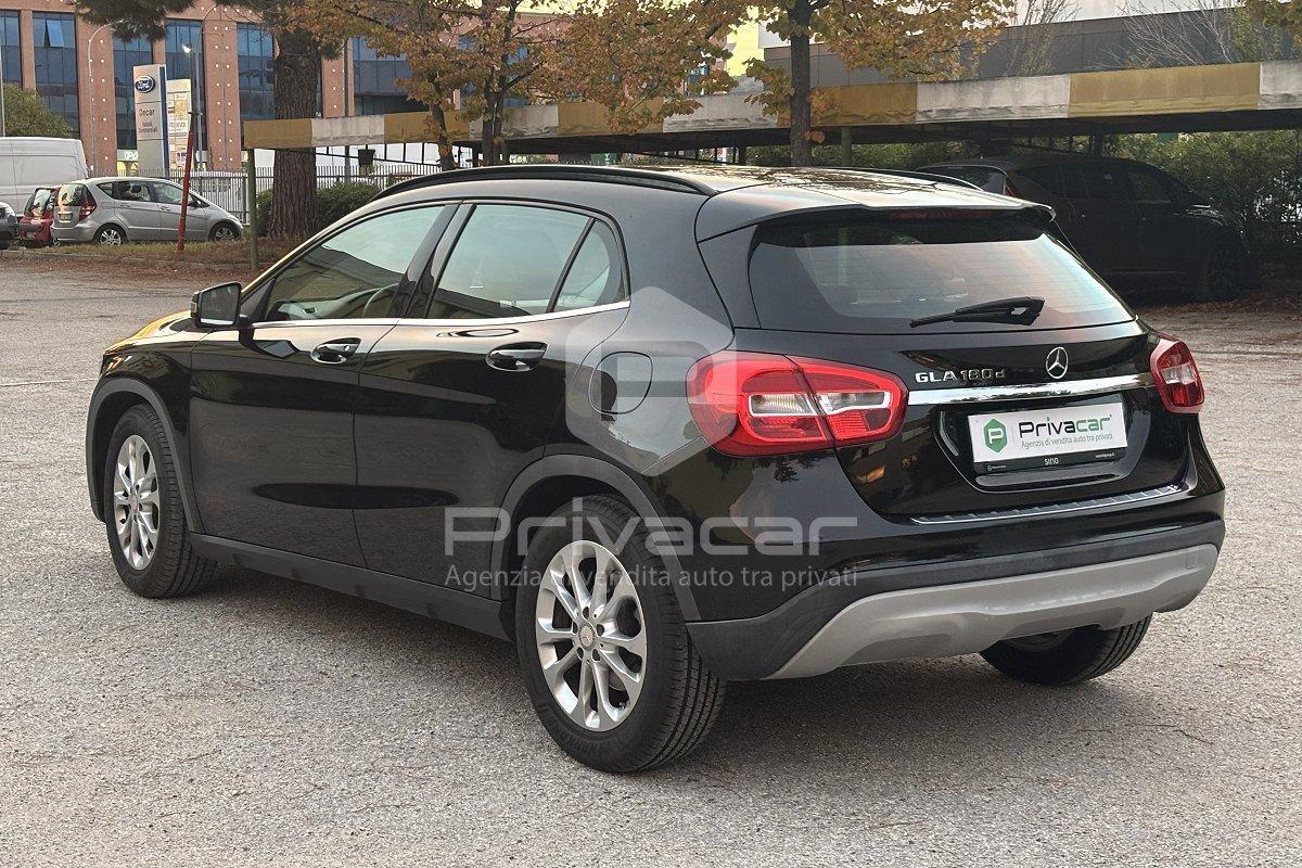 MERCEDES GLA 180 d Business