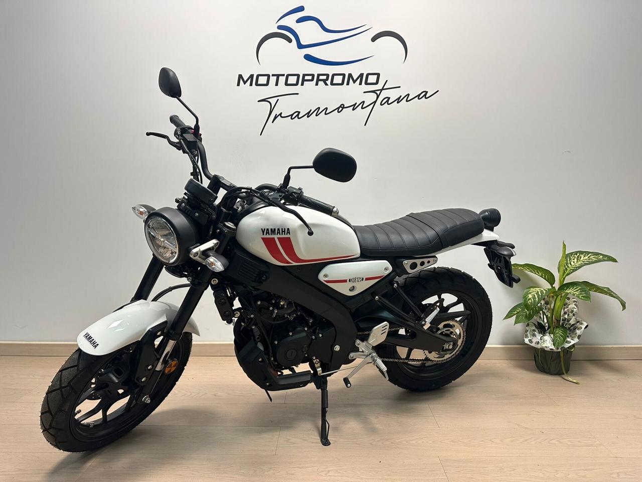 YAMAHA XSR 125 XSR125 - NUOVA - DA 69€ AL MESE