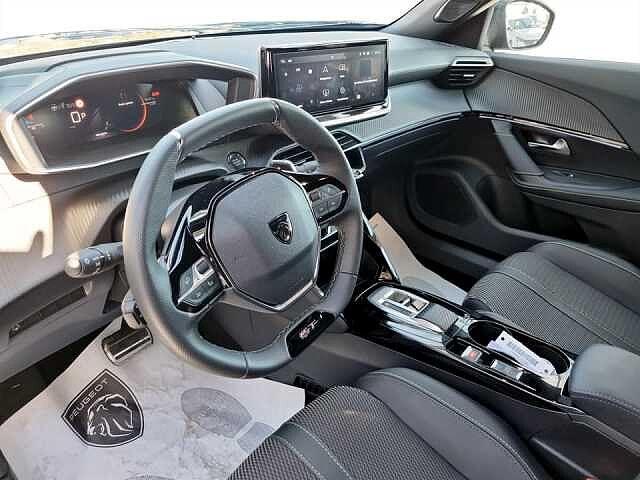 Peugeot 2008 2008 1.2 hybrid GT 136cv e-dcs6