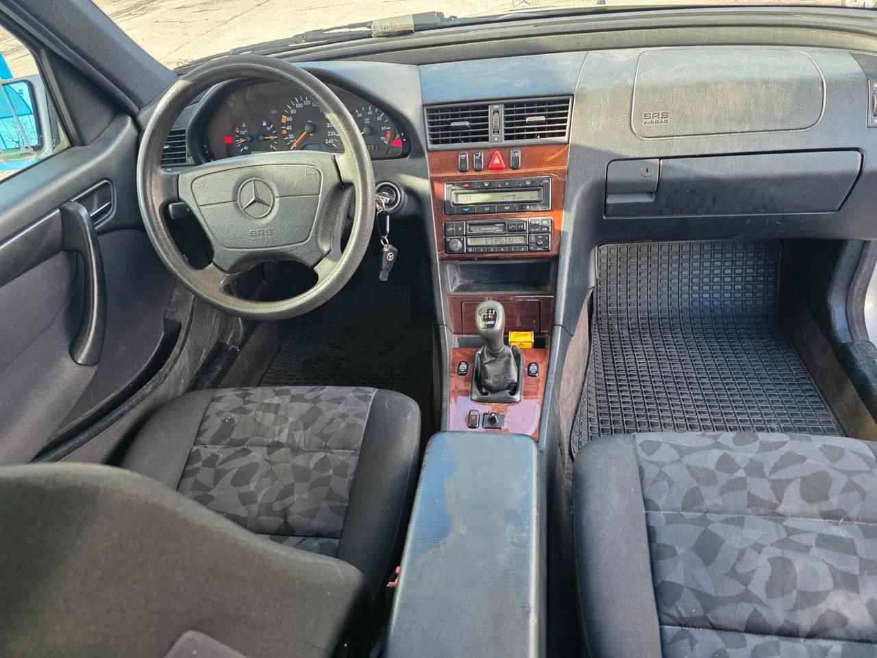 Mercedes-benz C 200 cat Classic con 167.000km Neopatentati ok