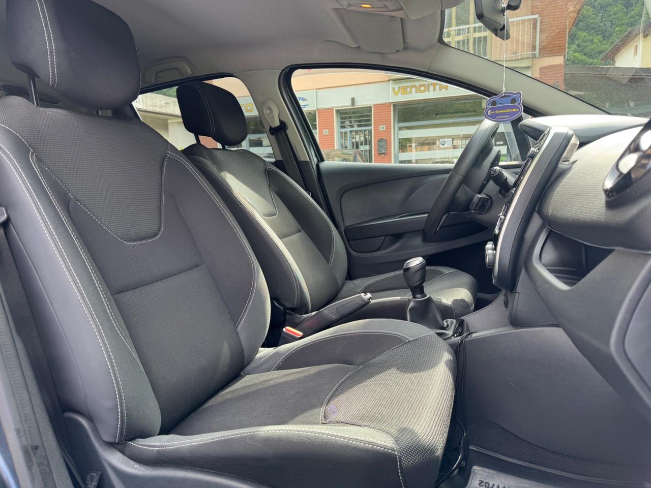 Renault Clio dCi 8V 75 CV Start&Stop 5 porte Energy Duel