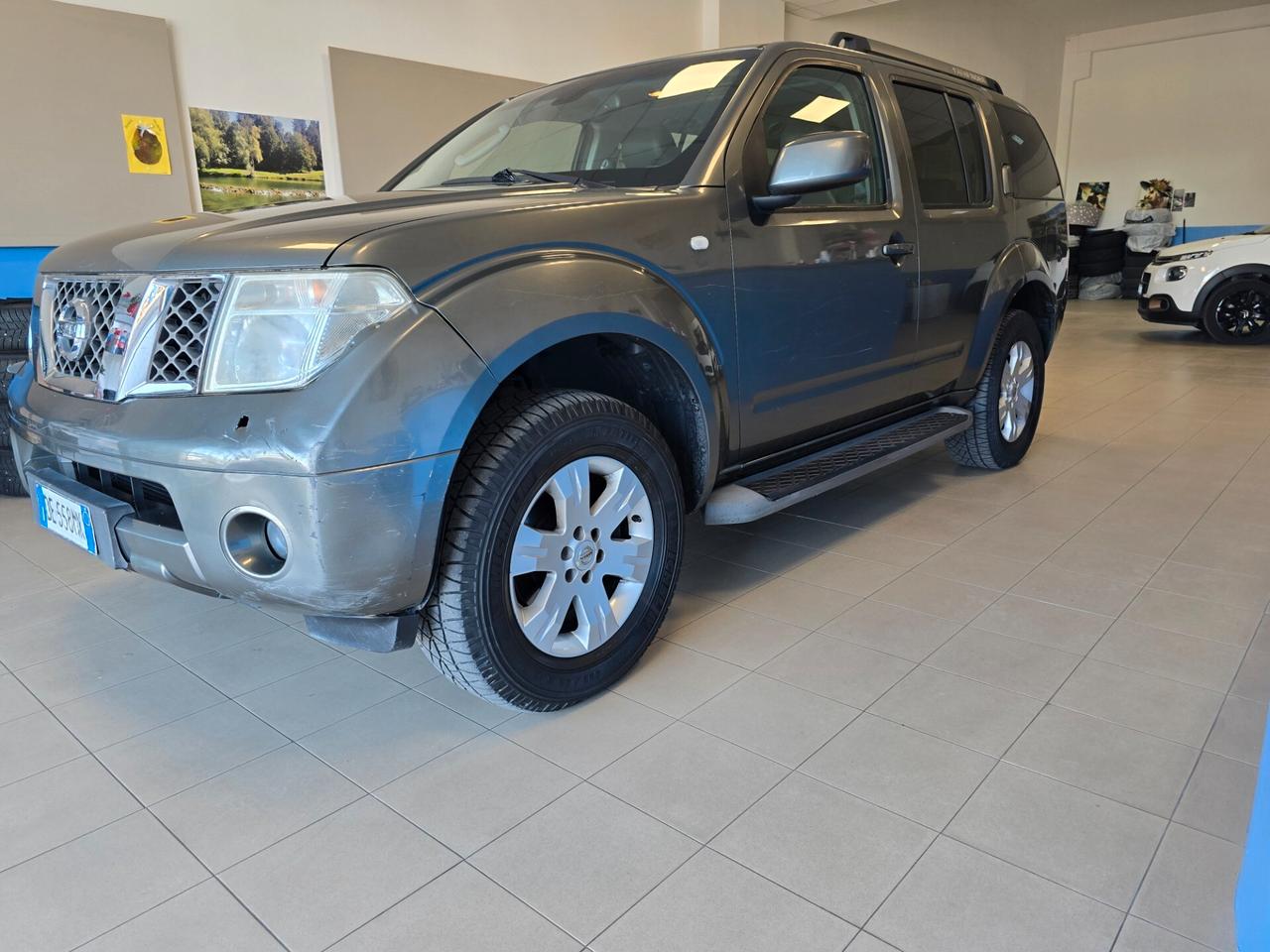 Nissan Pathfinder 2.5 dCi LE
