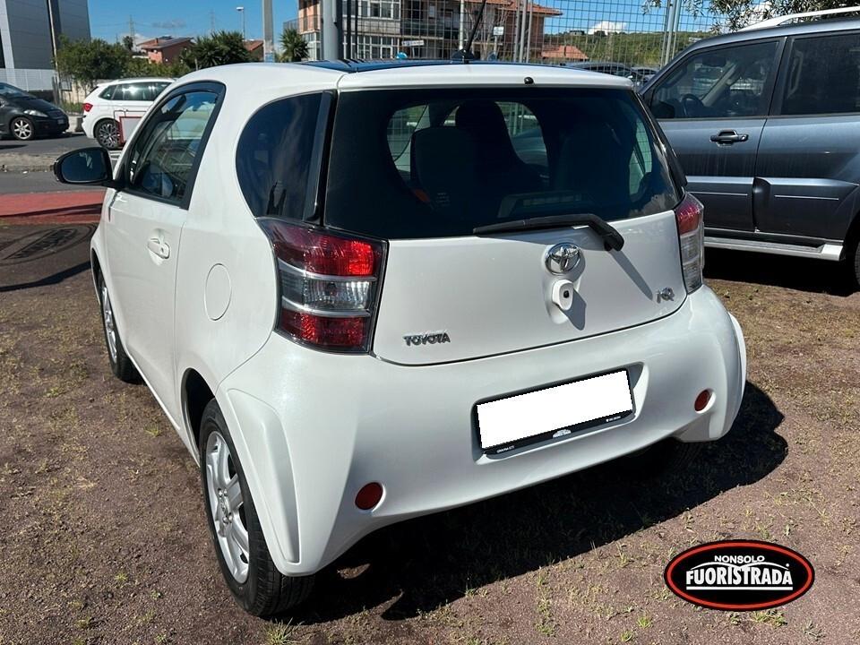 Toyota iQ 1.0 Sol Bianco perla tetto nero Lucido