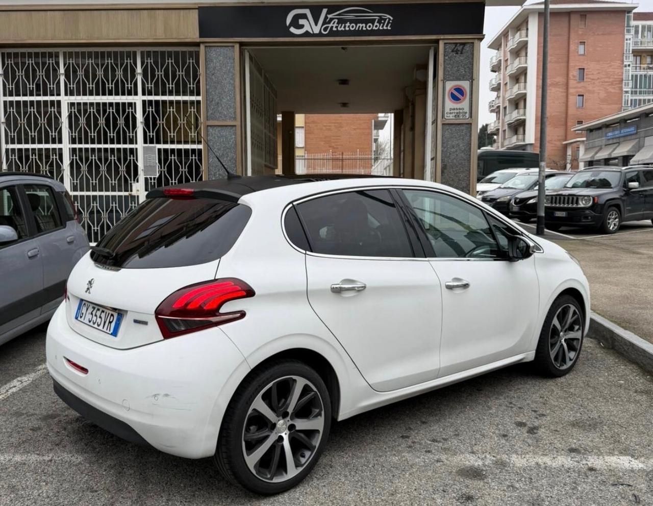 Peugeot 208 PureTech Turbo 110 EAT6 S&S 5 porte GT Line