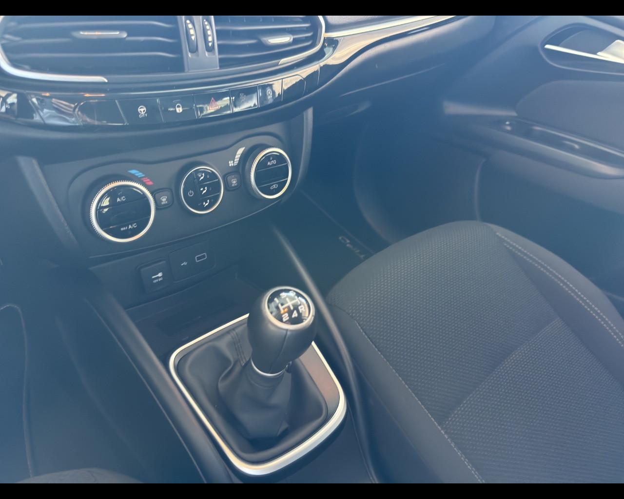 FIAT Tipo (2015-->) - Tipo 1.0 5 porte