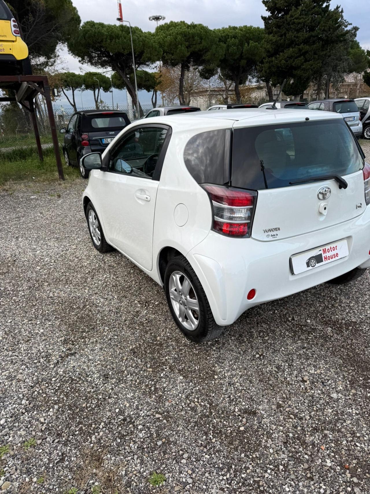 Toyota iQ 1.0 SOL