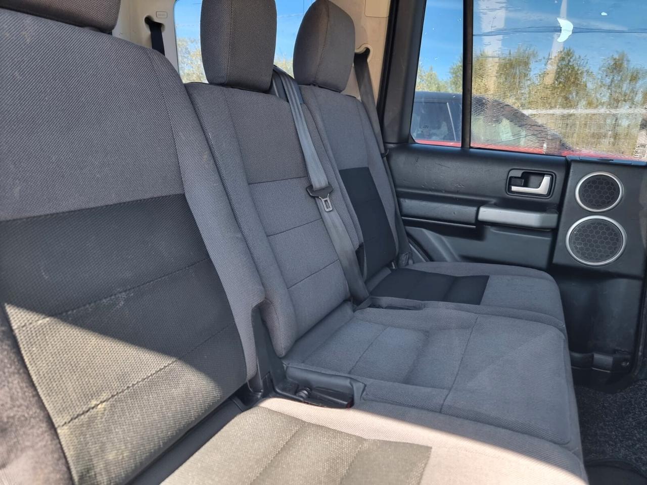 Land Rover Discovery 3 2.7 TDV6 HSE 7 p.ti