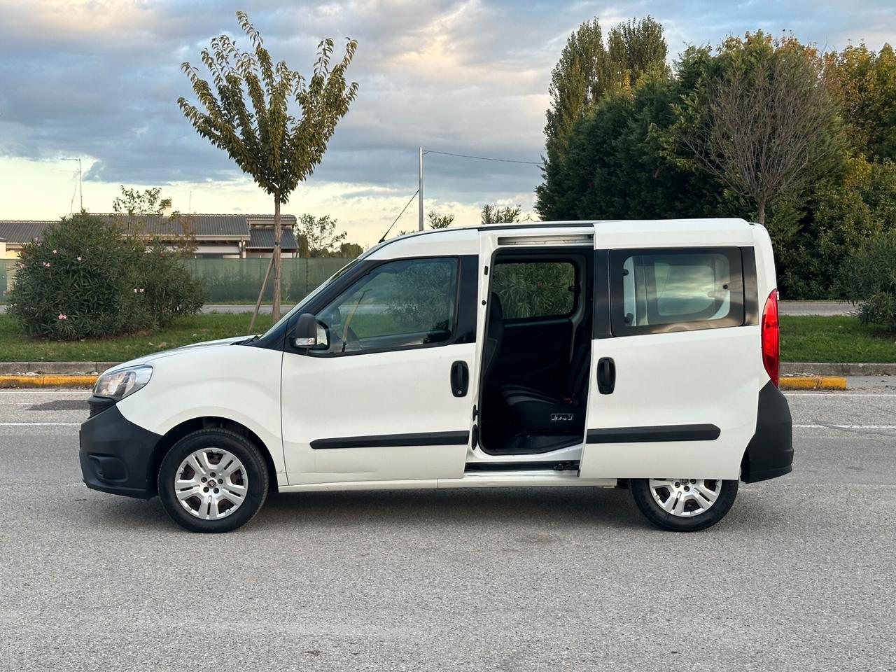 Fiat Doblo AUTOCARRO 5 POSTI 1.3 Mijet 95CV Euro6