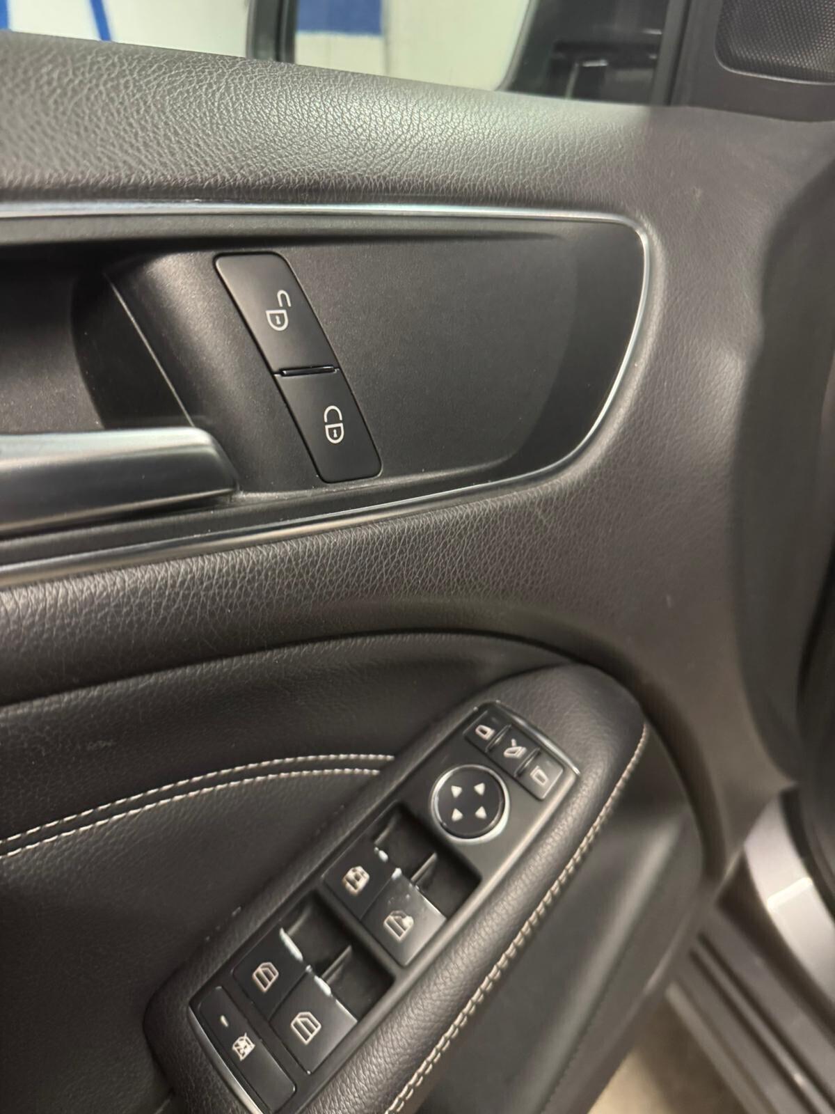 Mercedes-benz B 180 Premium 2013 Euro 6
