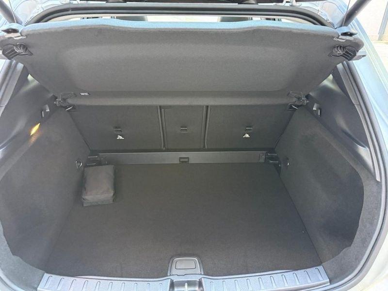 Mercedes-Benz GLA 180 Automatic AMG Line Premium