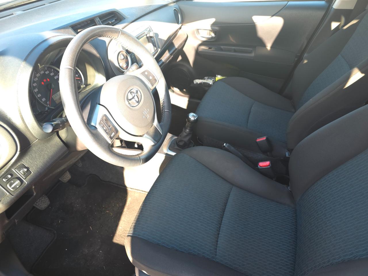 Toyota Yaris 1.0 5 porte Lounge