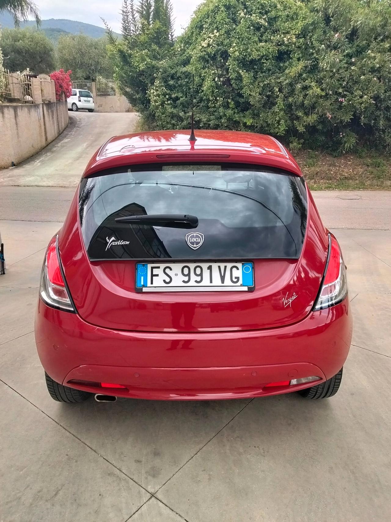 Lancia Ypsilon 1.2 69 CV 5 porte GPL Ecochic Platinum