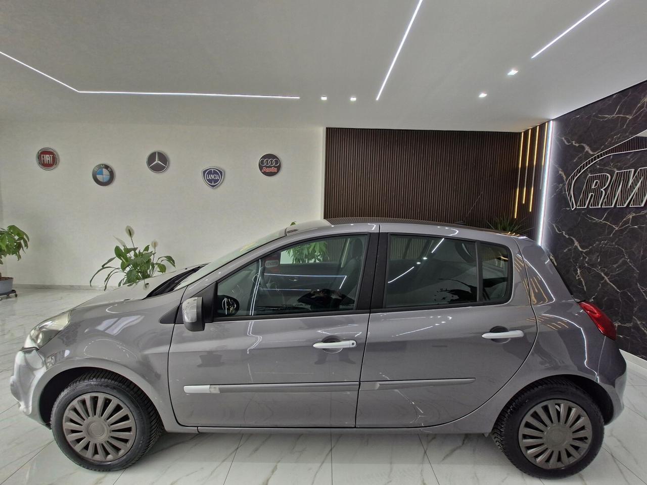 RENAULT CLIO 1.2 BENZINA 16V LUXE 140000KM