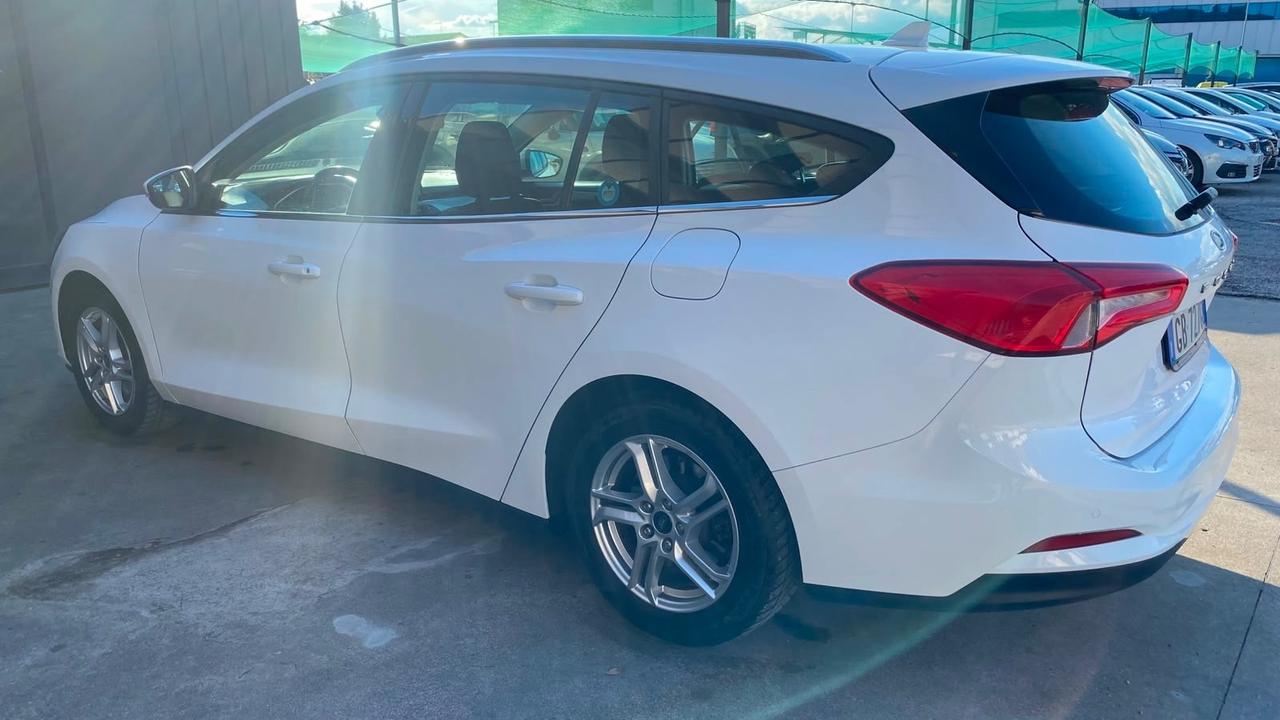 Ford Focus 1.5 Eco 95 CV SW Business AUTOCARRO 5-posti
