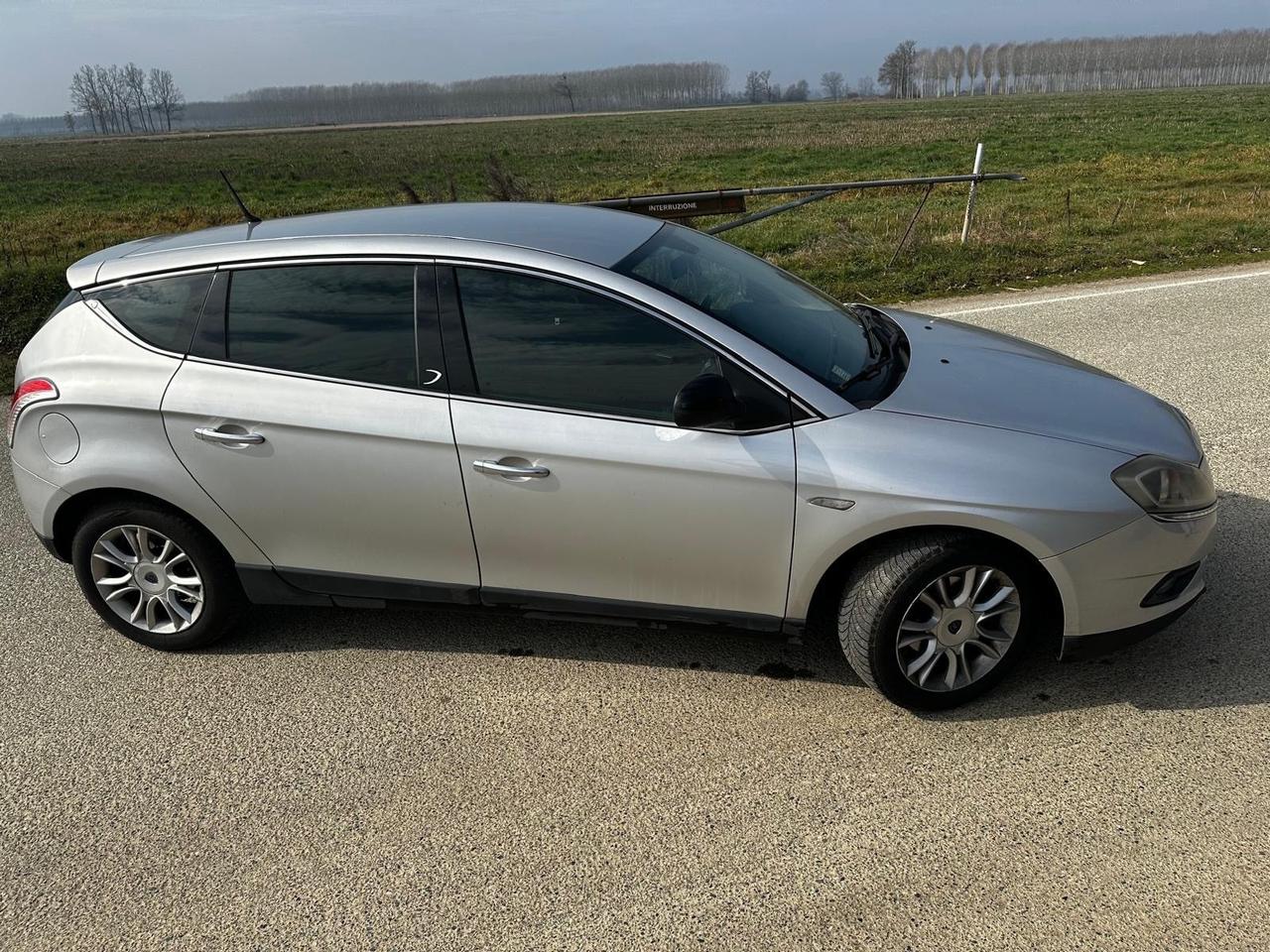 Lancia Delta 1.6 MJT DPF Selectronic Argento