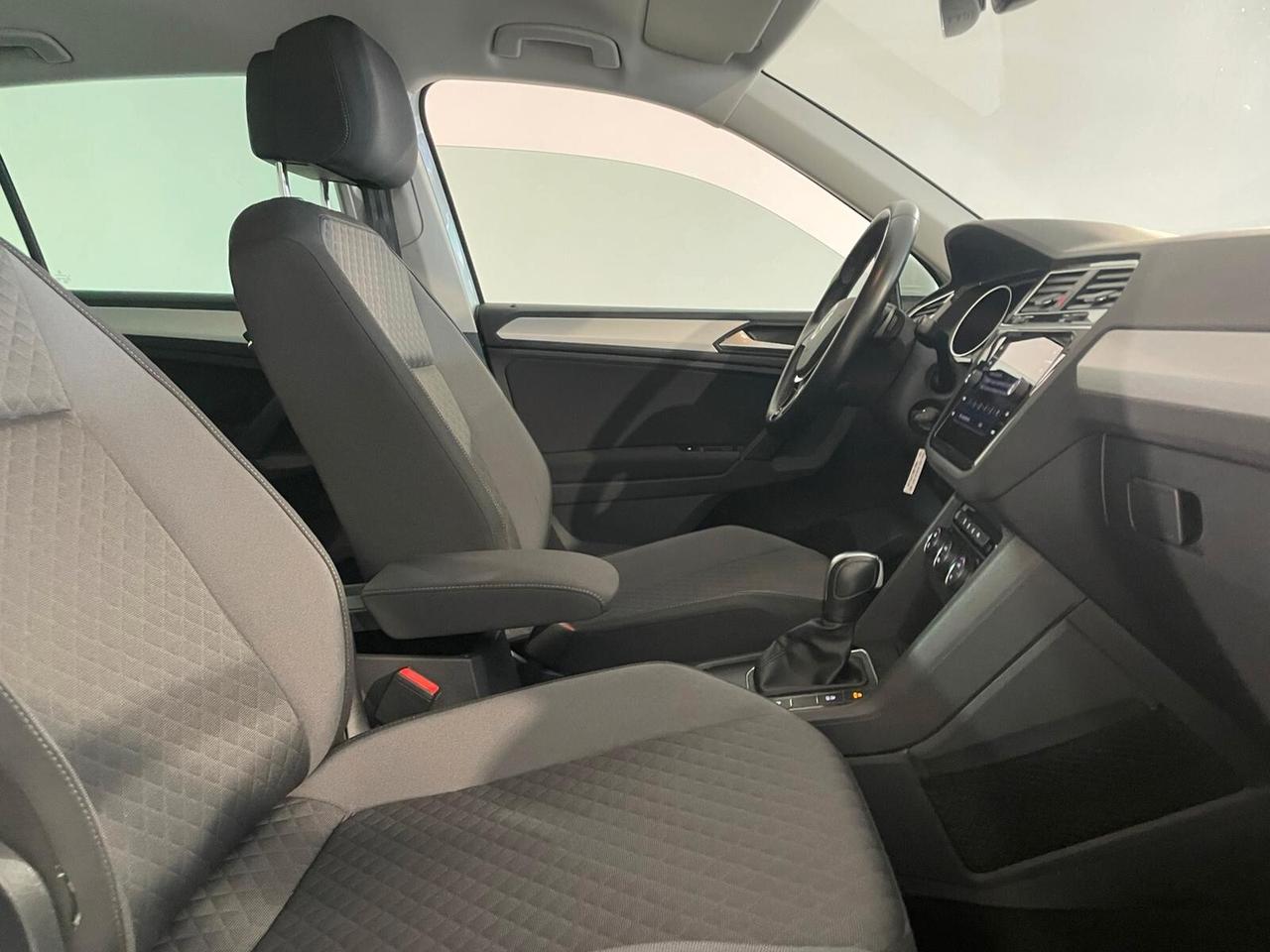 Volkswagen Tiguan R-LINE 2.0 TDI 150CV DSG IVA ESPOSTA
