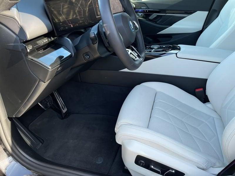 BMW Serie 5 530e xDrive M Sport Pro TETTO LED FULL OPT