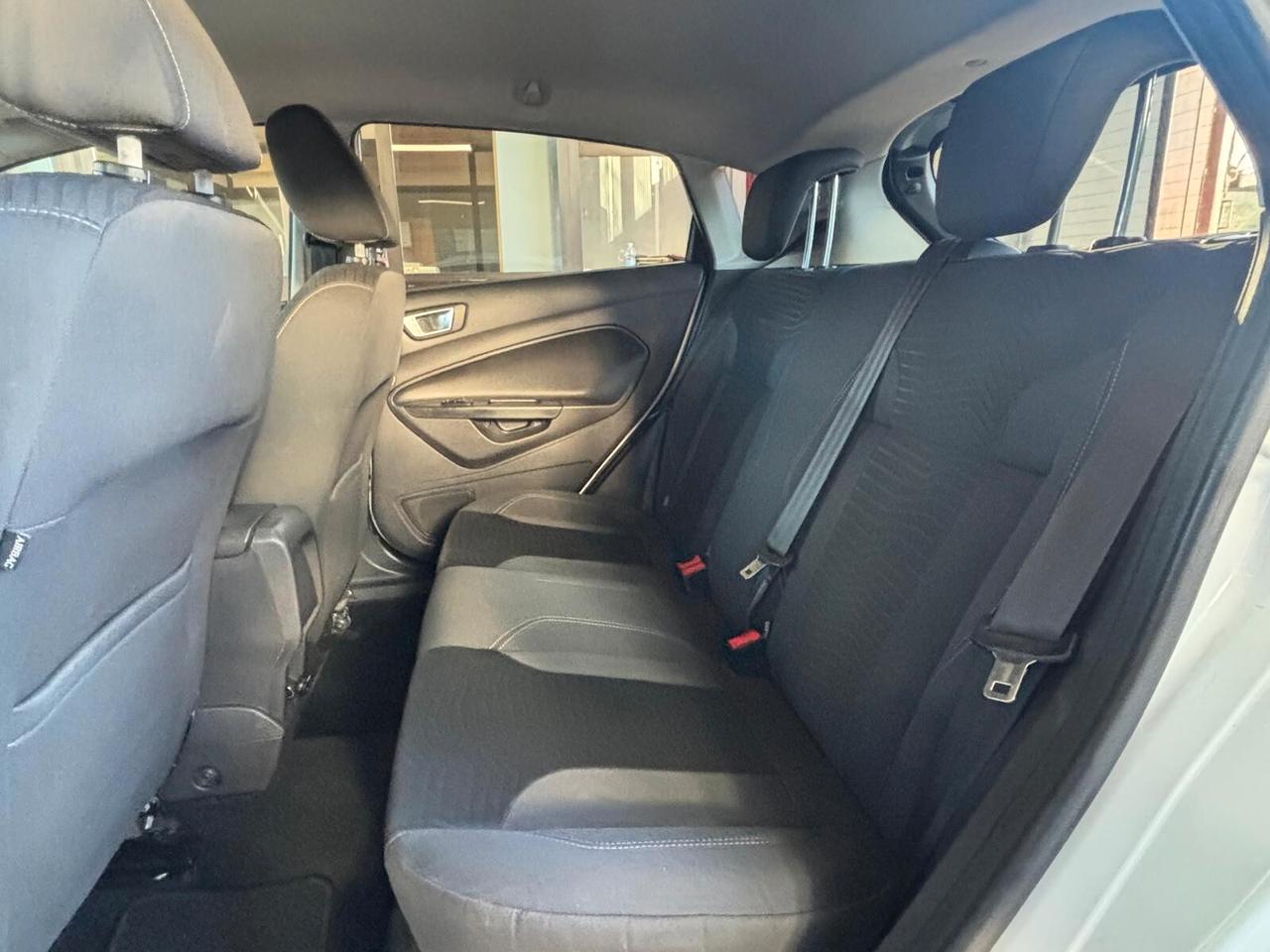 Ford Fiesta 1.5 TDCi 75CV 5 porte Titanium