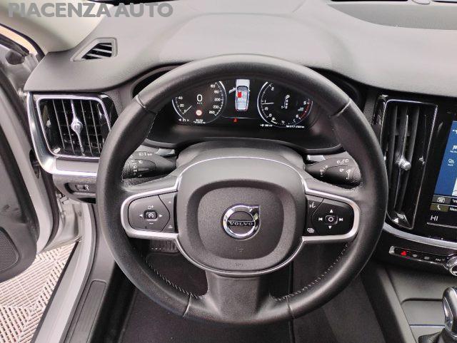 VOLVO V60 D3 Geartronic Business.NAVIGATORE.LED