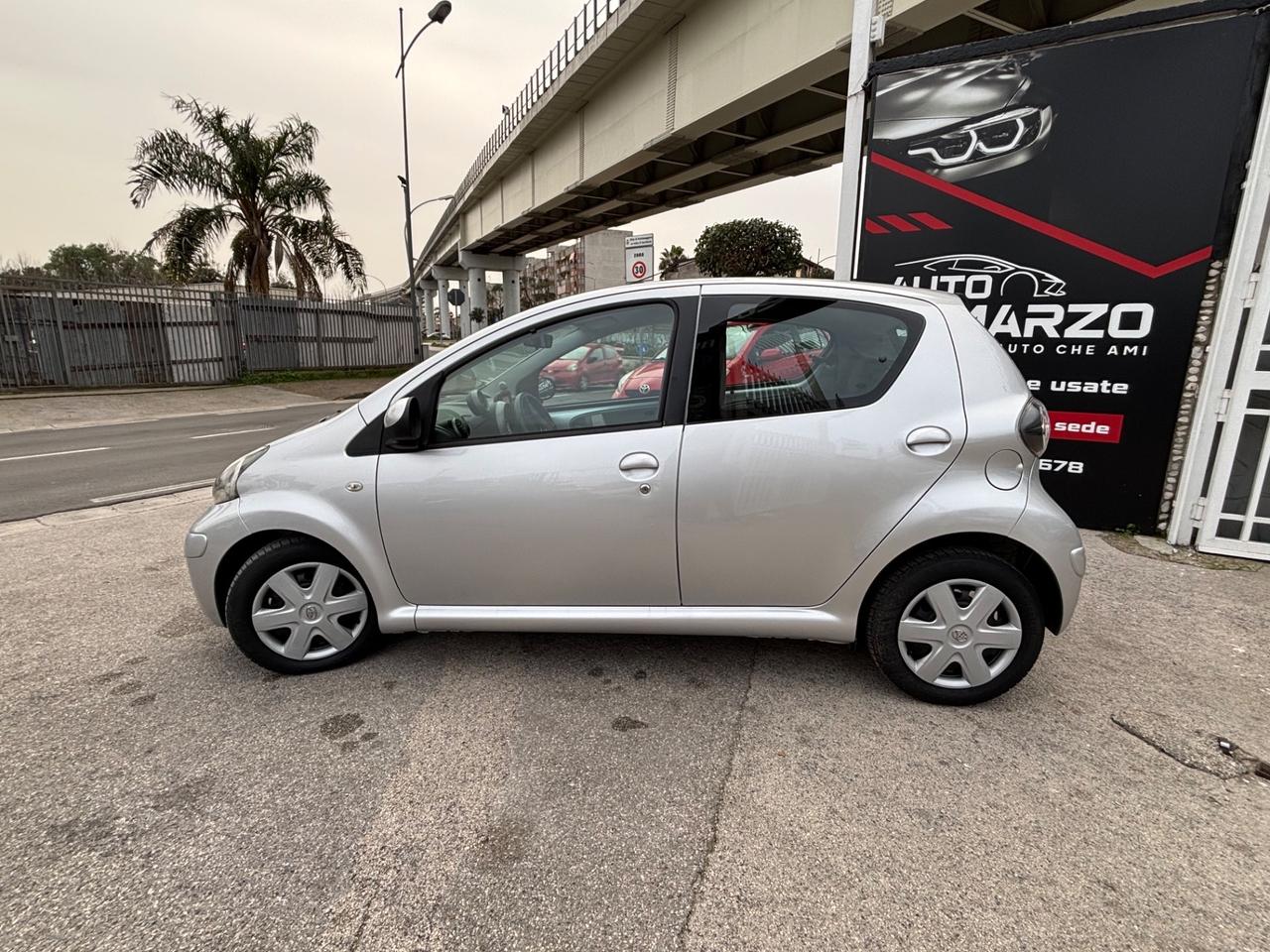 Toyota Aygo 1.0 12V VVT-i 5 porte