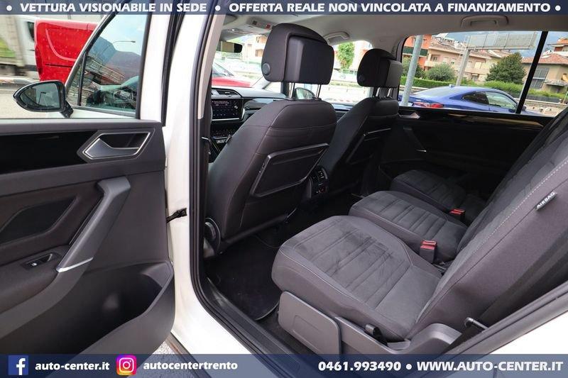 Volkswagen Touran 2.0 TDI DSG Executive R-LINE 7 POSTI RLINE