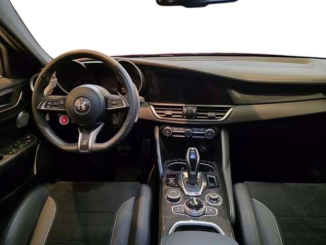 Alfa Romeo Giulia 2.9 V6 Quadrifoglio 510cv auto