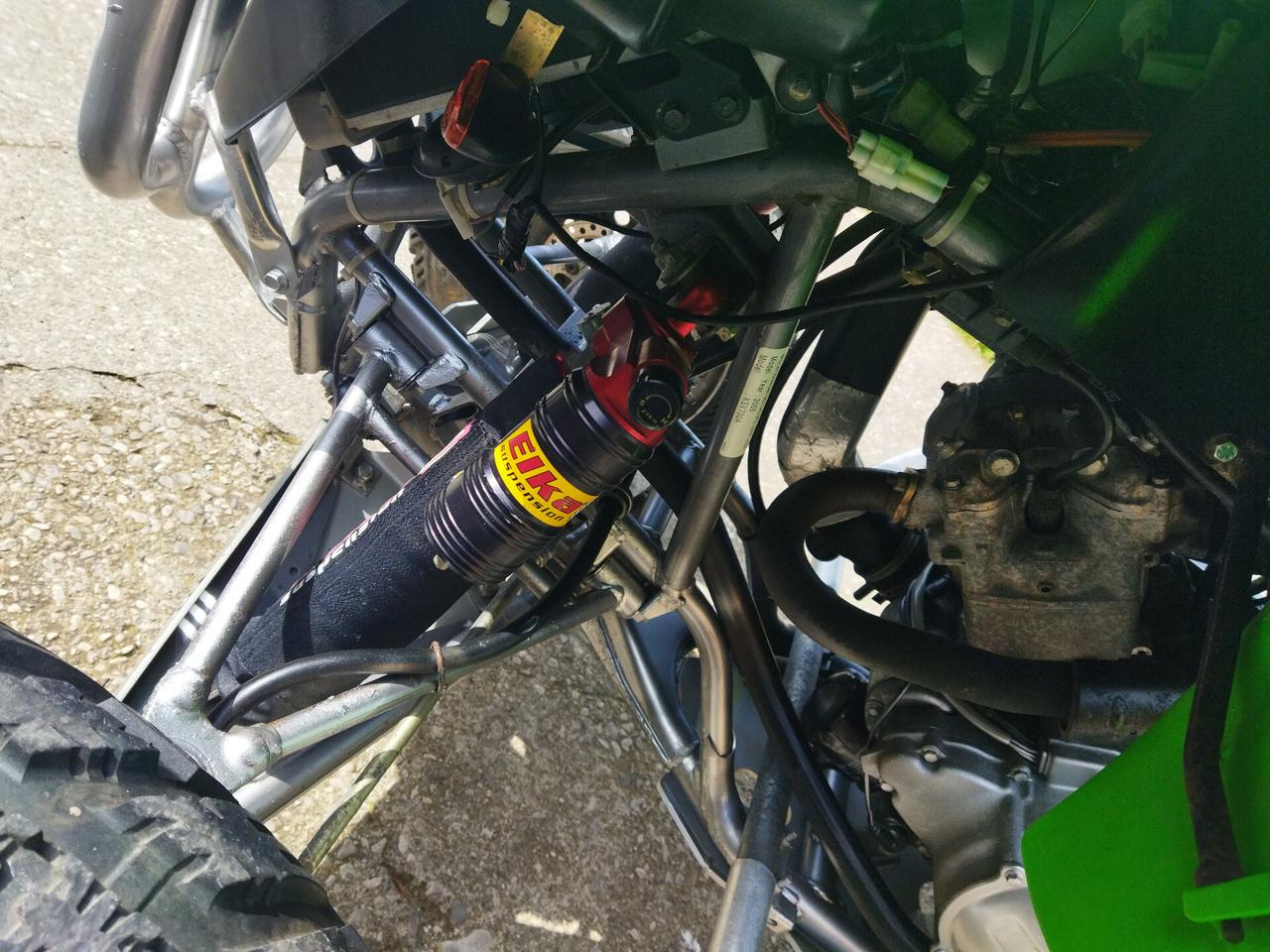Kawasaki KFX 700 sospensioni ELKA a gas