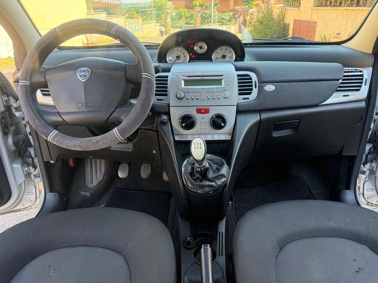 Lancia Ypsilon 1.2 69 CV 5 porte GPL Ecochic Silver