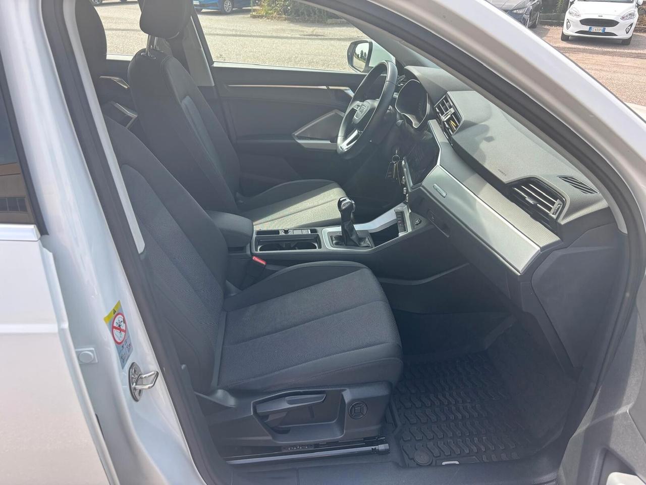Audi Q3 35 TDI S tronic Business Advanced