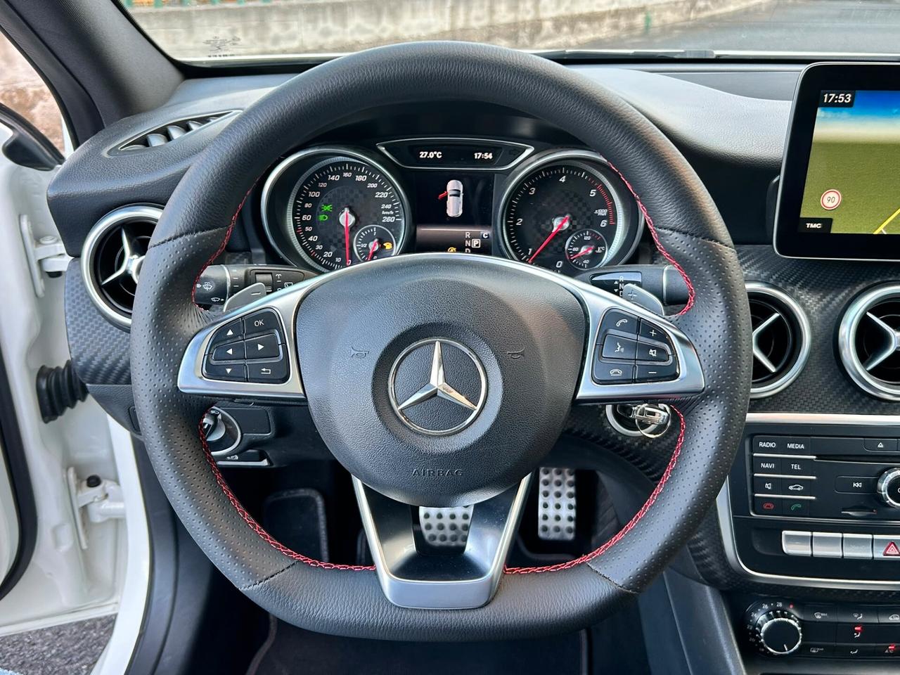 Mercedes-benz A 180 d Automatic Premium AMG LINE