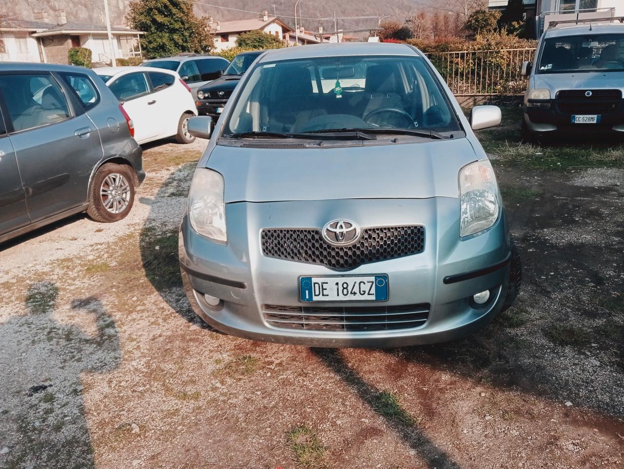 Toyota Yaris 1.0 5 porte Sol
