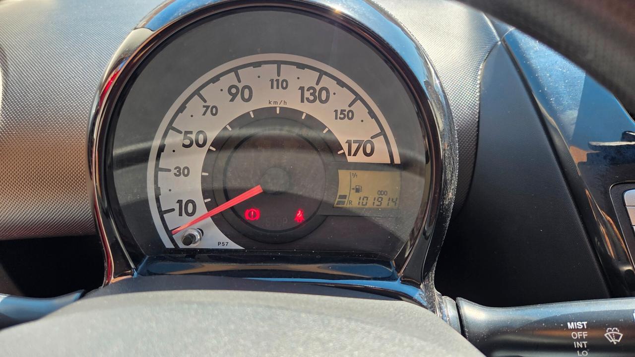 Toyota Aygo 1.0 12V VVT-i 5 porte Lounge Connect