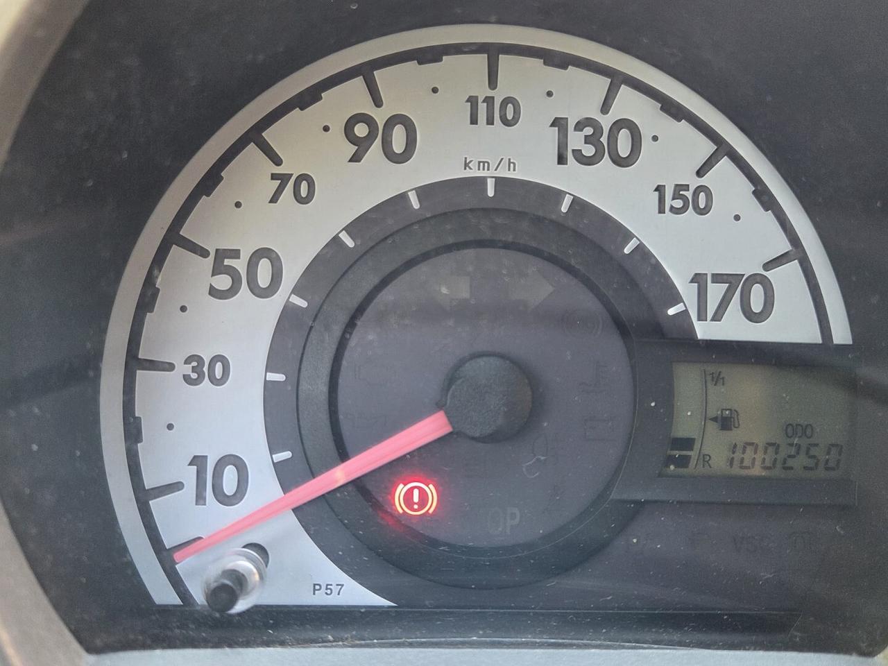toyota aygo 1.0 benz. UNICO PROPRIETARIO 99.000 Km
