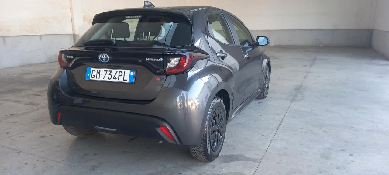 Toyota Yaris 1.5 Hybrid 2023 km 33 mila entra