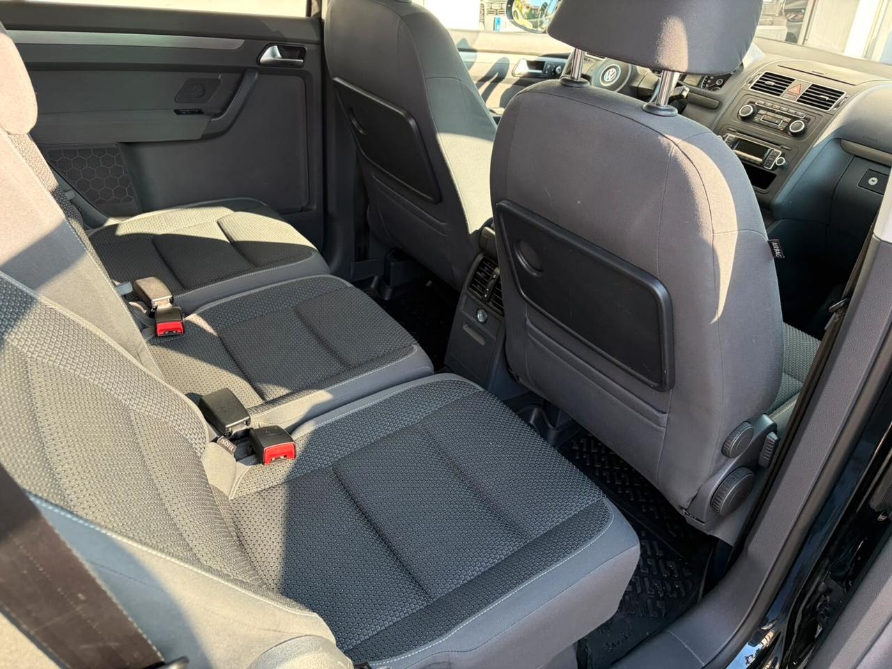 Volkswagen Touran Business 1.6 TDI DSG Comfortline*7POSTI*EURO5