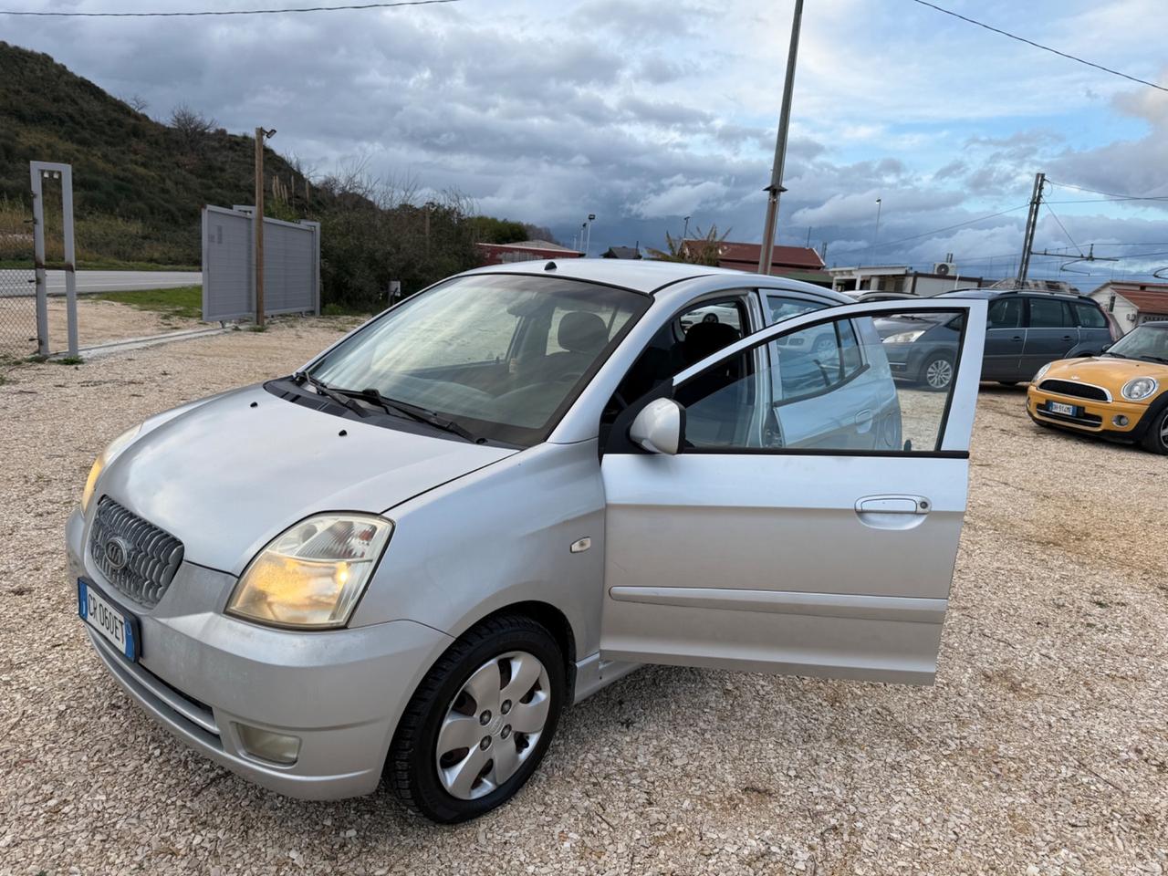 Kia Picanto 1.0 benzina