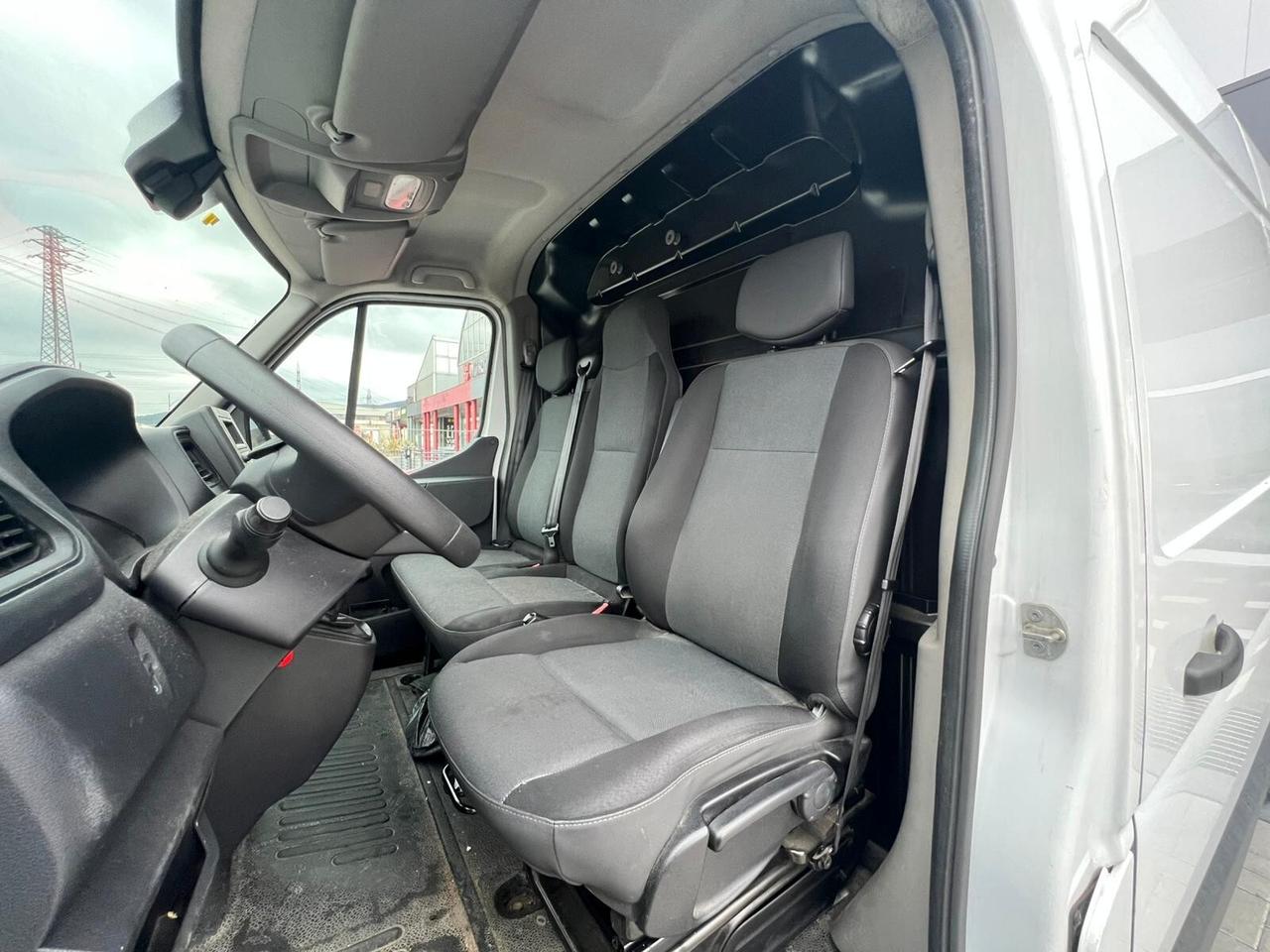 Renault Master T35 2.3 ENERGY DCI 150CV L2H2 (001)