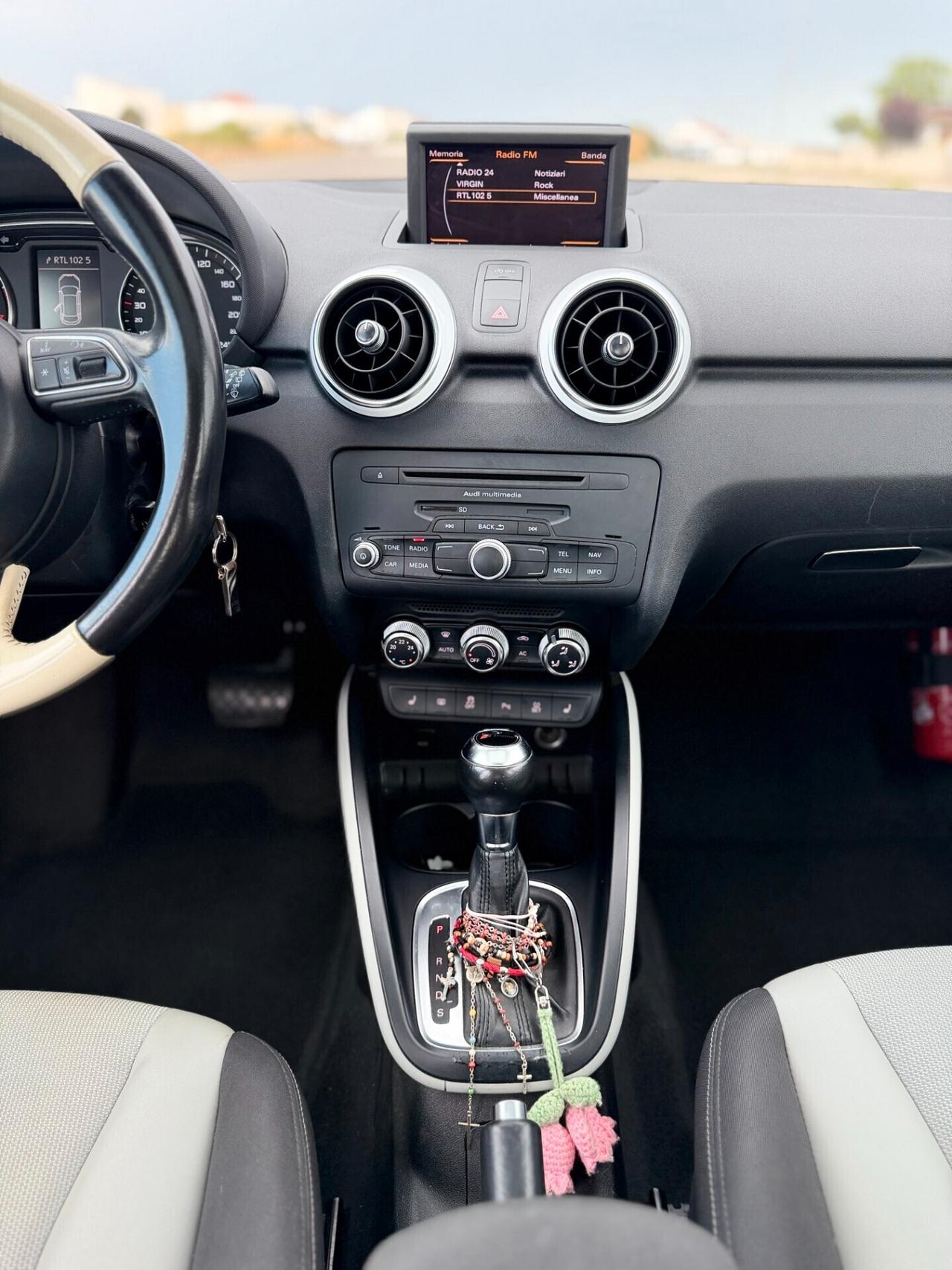 Audi A1 SPB 1.4 TFSI 122cv S tronic*Tetto*Fari