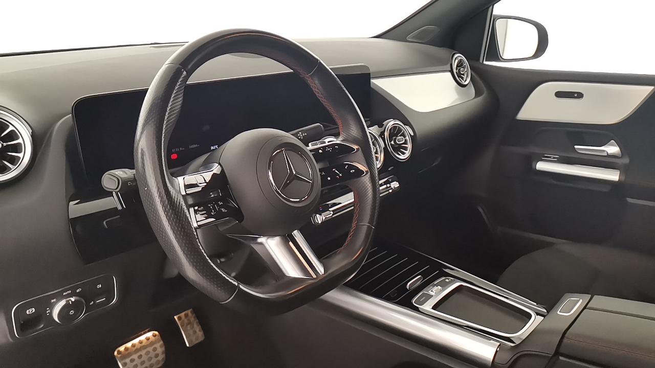 Mercedes-Benz Classe B - W247 2023 - B 250 e phev AMG Line Advanced Plus auto