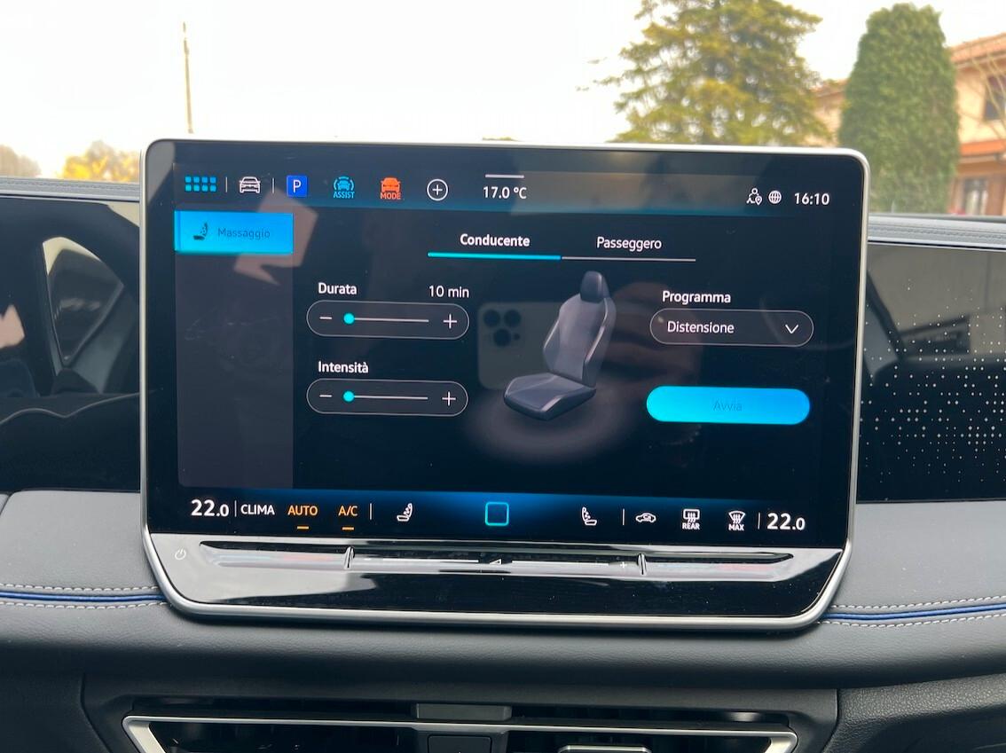 Volkswagen Tiguan 2.0 tdi R-Line Plus 150cv dsg Tetto Gancio Traino