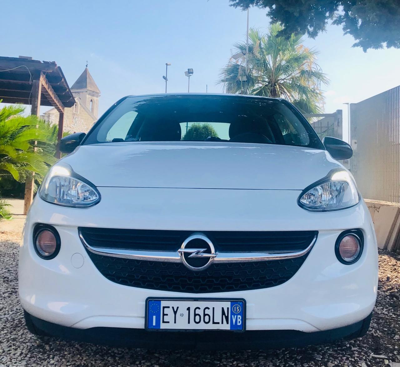 Opel Adam 1.4 87 CV Glam