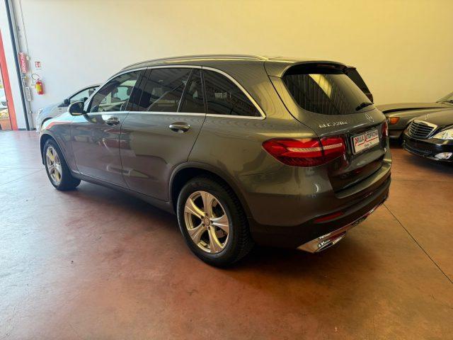 MERCEDES-BENZ GLC 220 d 4Matic Sport