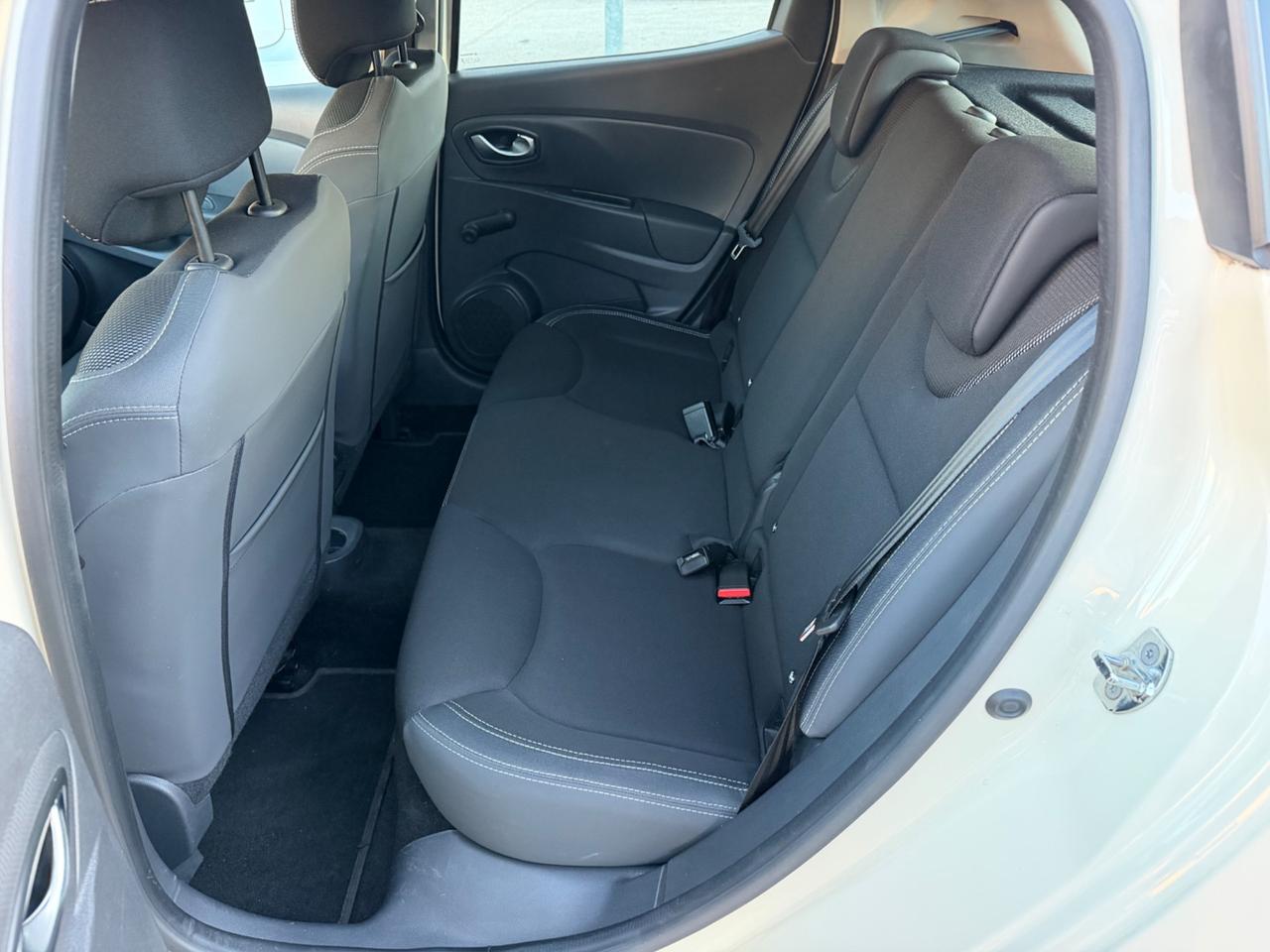 Renault Clio 1.5 dCi 90 cv 2017 navigatore